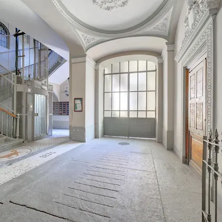 Apartment Maison 1874 - Centro Citta Stazione Porta Nuova